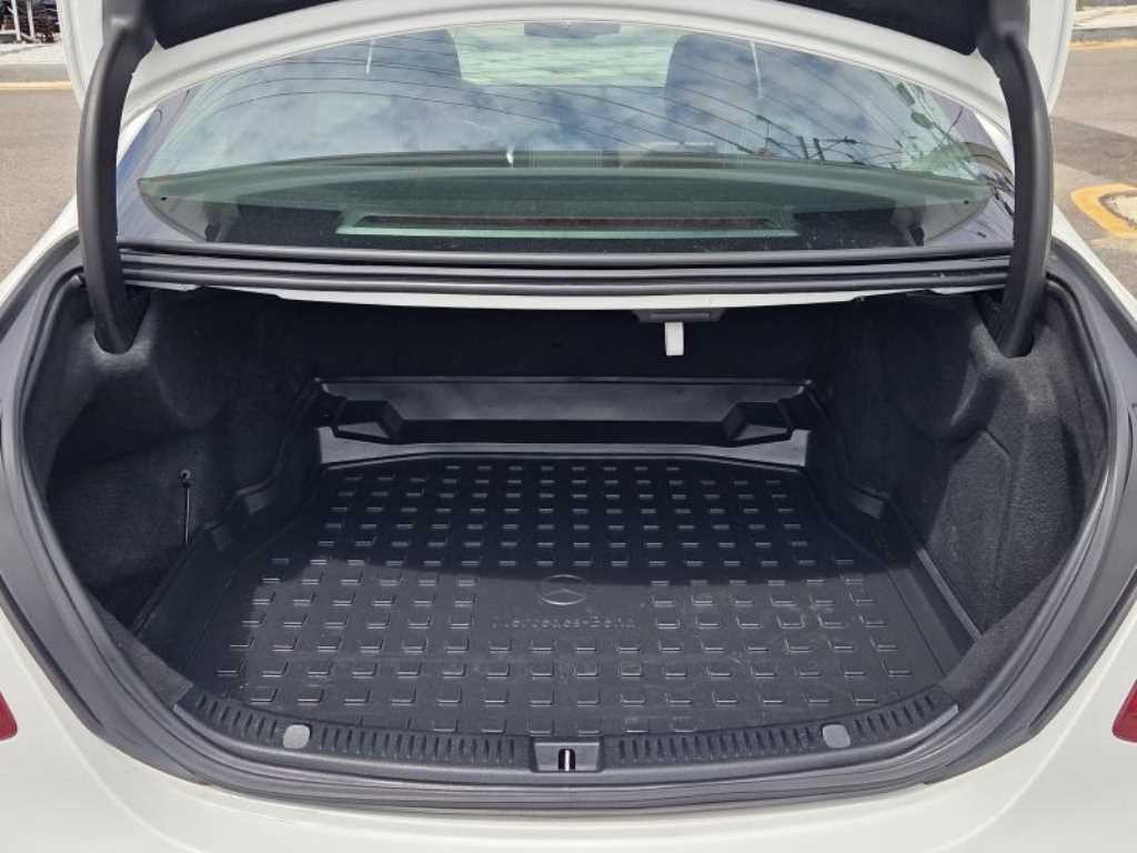 벤츠 E 클래스 E-클래스 W213 E220d 익스클루시브 이미지 19