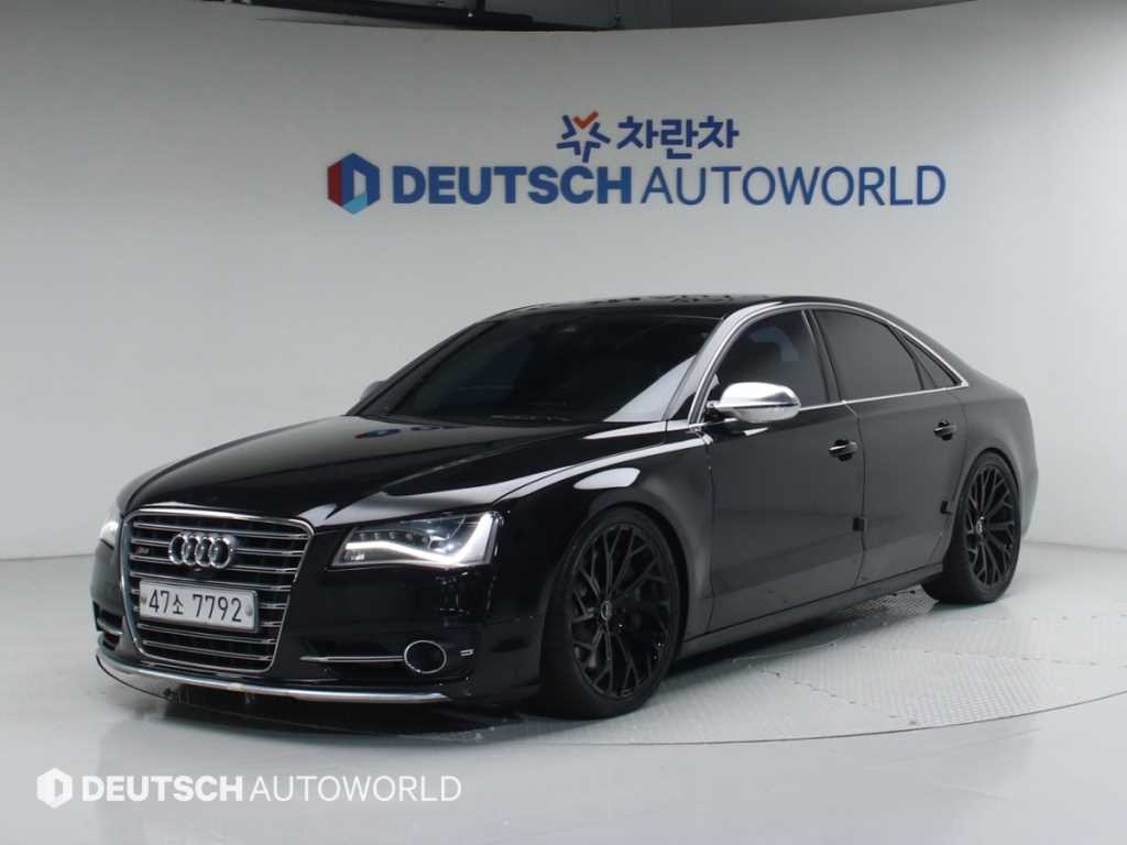 아우디 S8 4.0 TFSI 콰트로 이미지 1