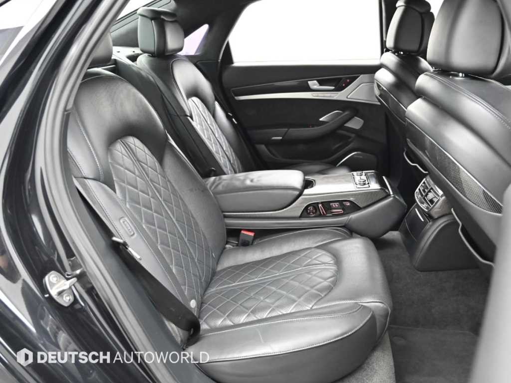 아우디 S8 4.0 TFSI 콰트로 이미지 12