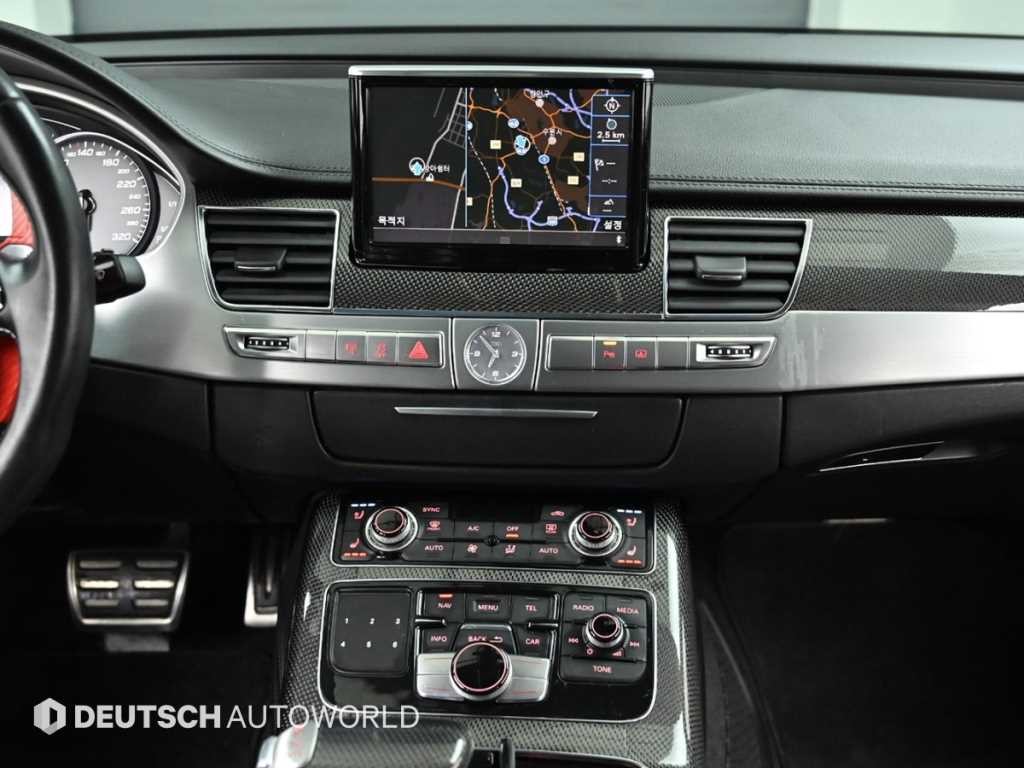 아우디 S8 4.0 TFSI 콰트로 이미지 14