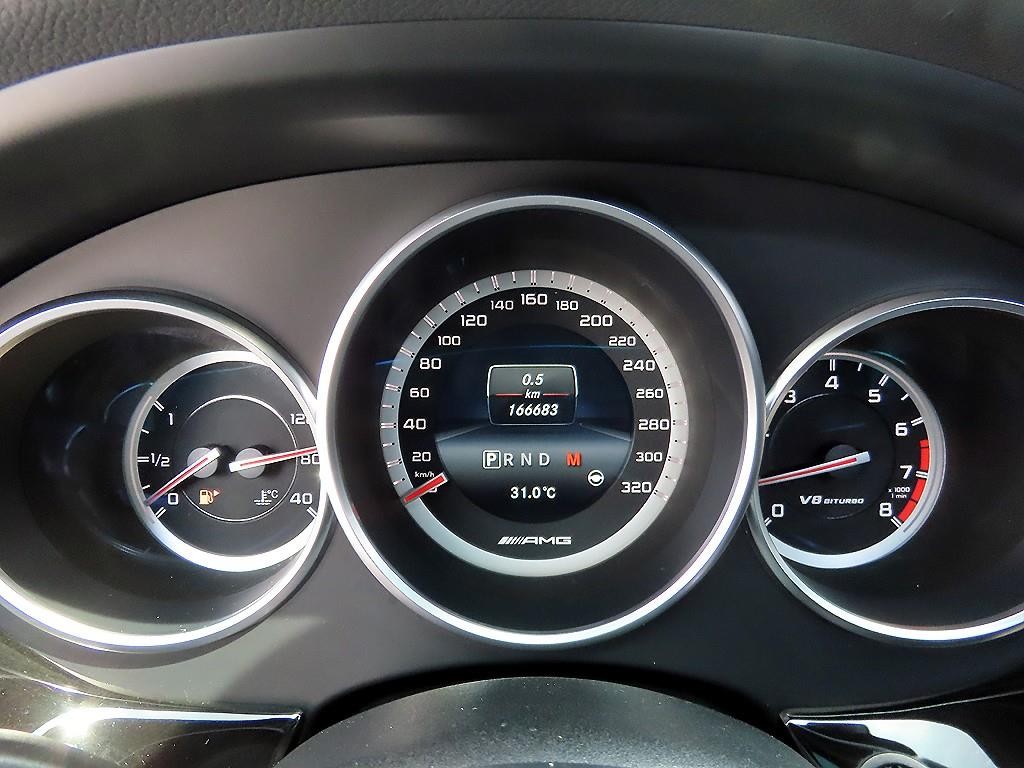 벤츠 CLS 클래스 CLS클래스 W218 CLS 63 AMG 4MATIC 이미지 9