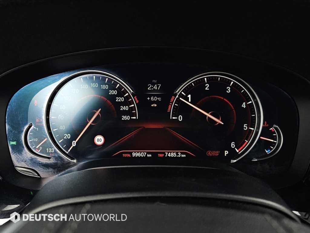 BMW 5시리즈 5시리즈 (G30) 520d 럭셔리 플러스 이미지 8