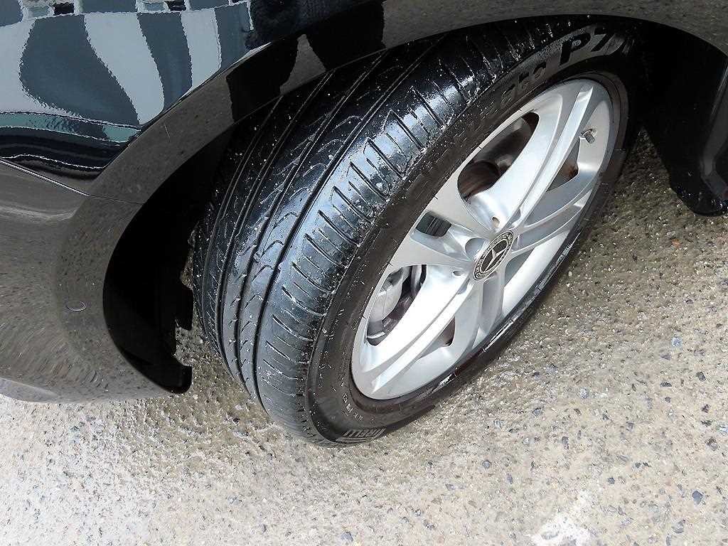 벤츠 A 클래스 A클래스 W177 A220 해치백 이미지 19