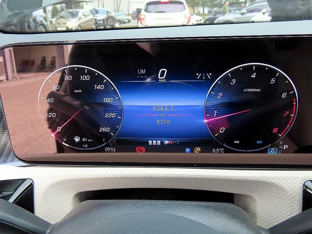 벤츠 A 클래스 A클래스 W177 A220 해치백 이미지 9