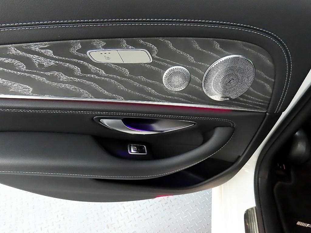 벤츠 E 클래스 E-클래스 W213 E350 4MATIC 아방가르드 이미지 12