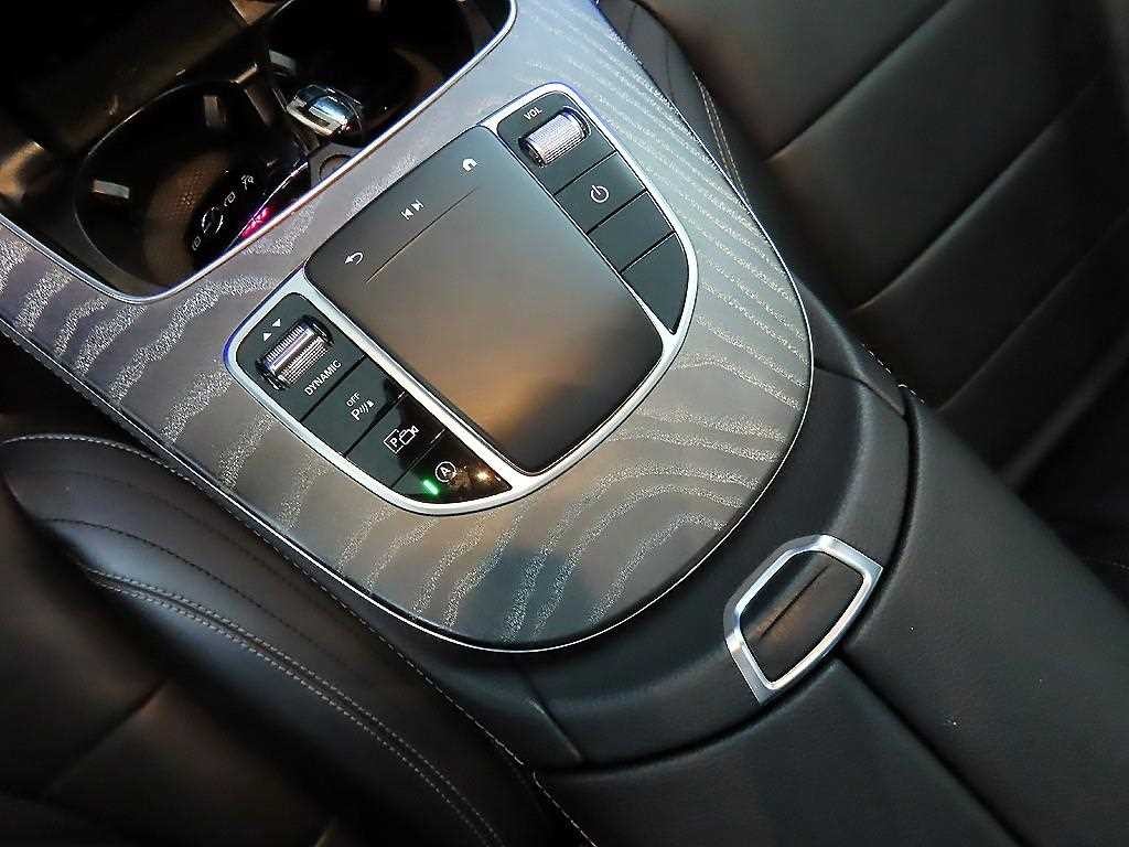 벤츠 E 클래스 E-클래스 W213 E350 4MATIC 아방가르드 이미지 13