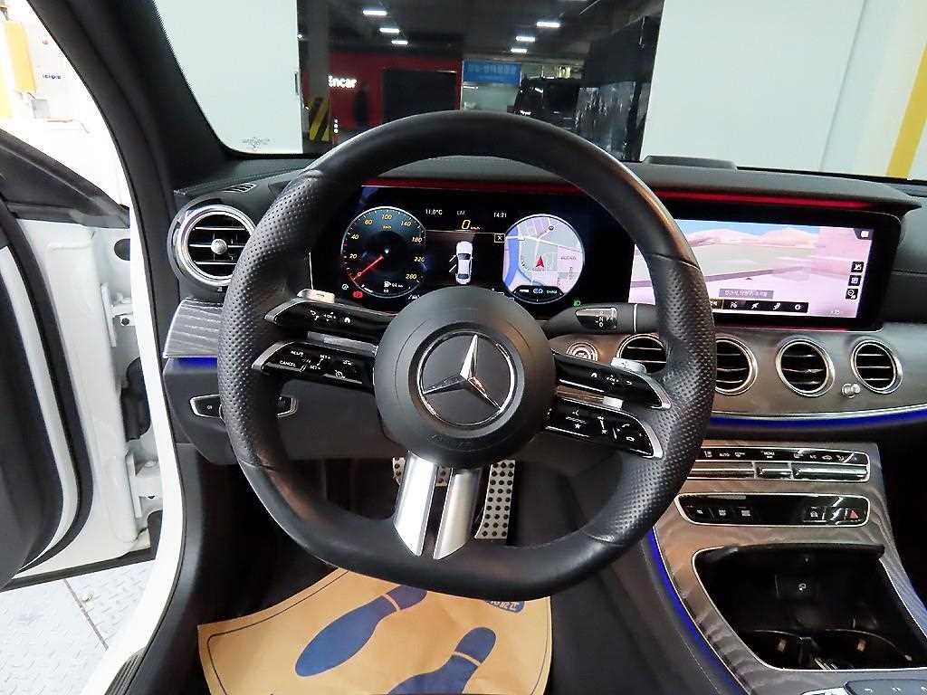 벤츠 E 클래스 E-클래스 W213 E350 4MATIC 아방가르드 이미지 9