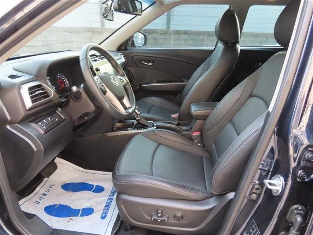 KG모빌리티(쌍용) 티볼리 더 뉴 티볼리 2WD 가솔린 1.5 V5 이미지 6