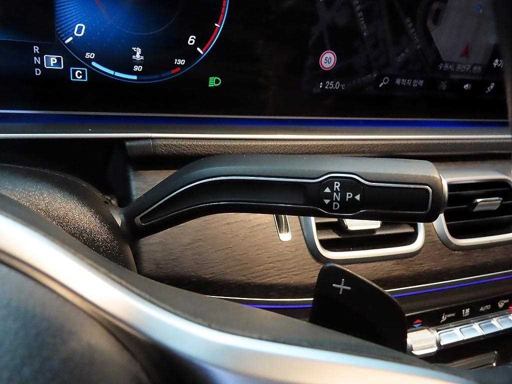 벤츠 GLE 클래스 GLE 클래스 W167 GLE 400d 4MATIC 쿠페 이미지 12