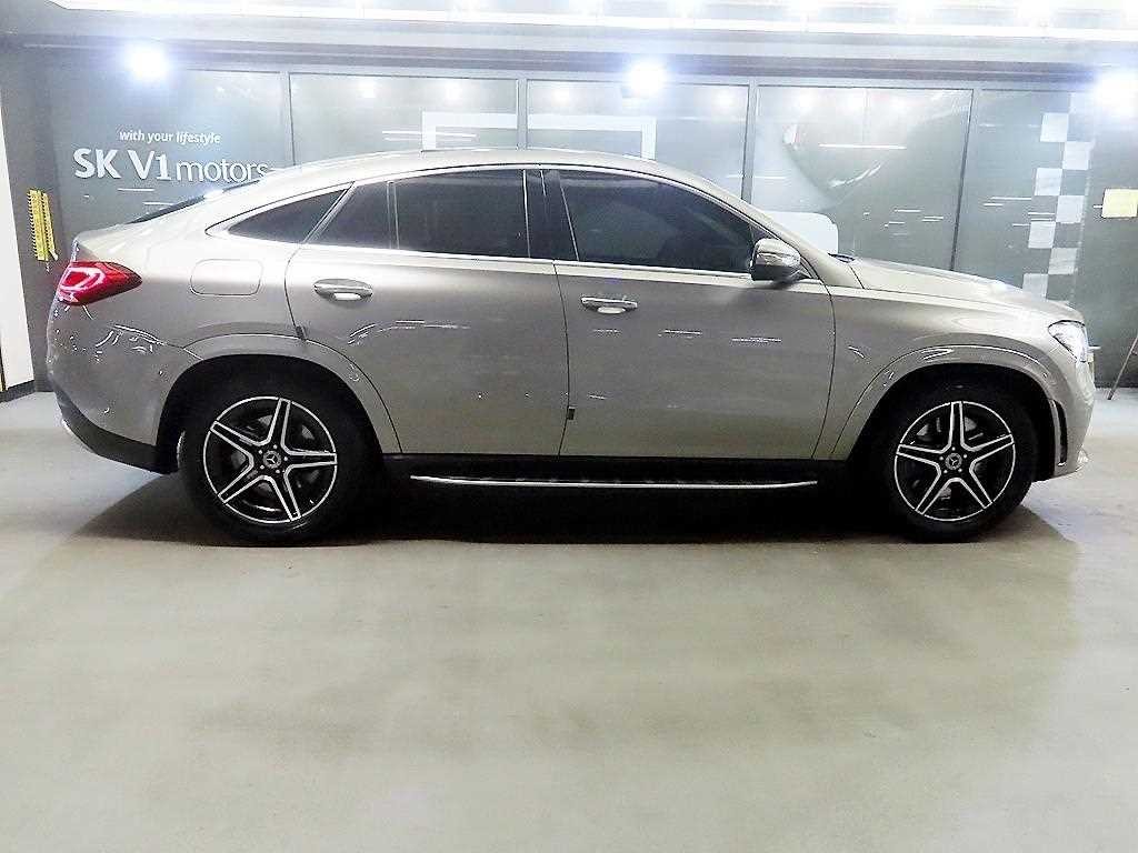 벤츠 GLE 클래스 GLE 클래스 W167 GLE 400d 4MATIC 쿠페 이미지 3