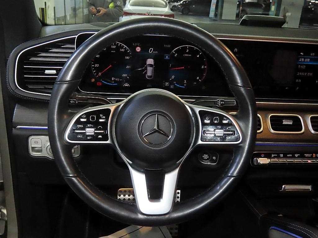 벤츠 GLE 클래스 GLE 클래스 W167 GLE 400d 4MATIC 쿠페 이미지 8