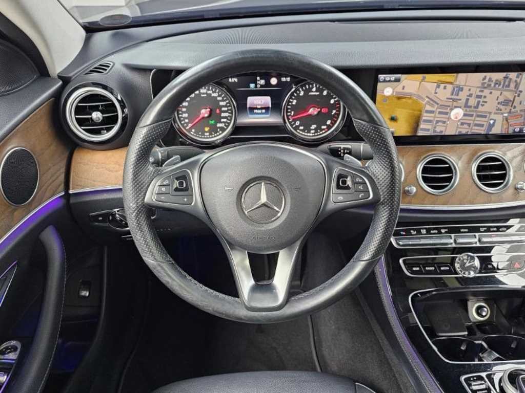 벤츠 E 클래스 E-클래스 W213 E300 4MATIC 익스클루시브 스텐다드 이미지 13