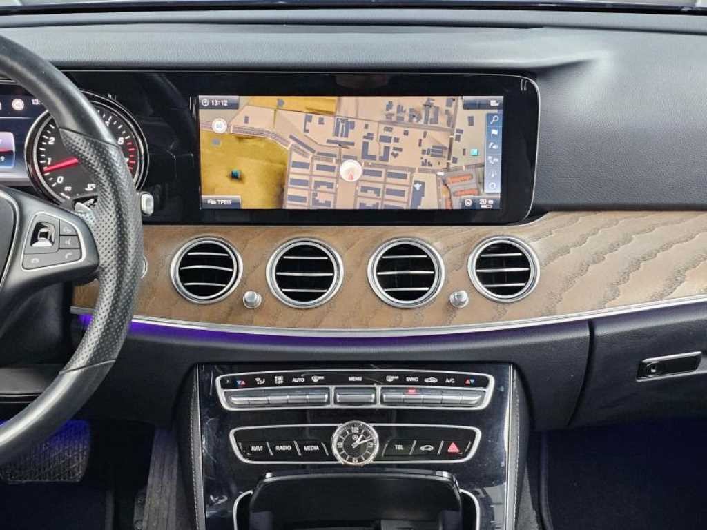 벤츠 E 클래스 E-클래스 W213 E300 4MATIC 익스클루시브 스텐다드 이미지 14