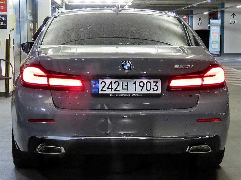 BMW 5시리즈 5시리즈 (G30) 520i 럭셔리 이미지 5