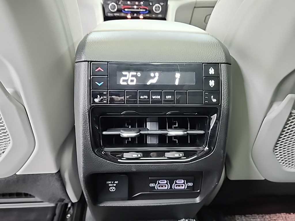 지프 체로키 그랜드 체로키(WL) 3.6 L 오버랜드 이미지 13