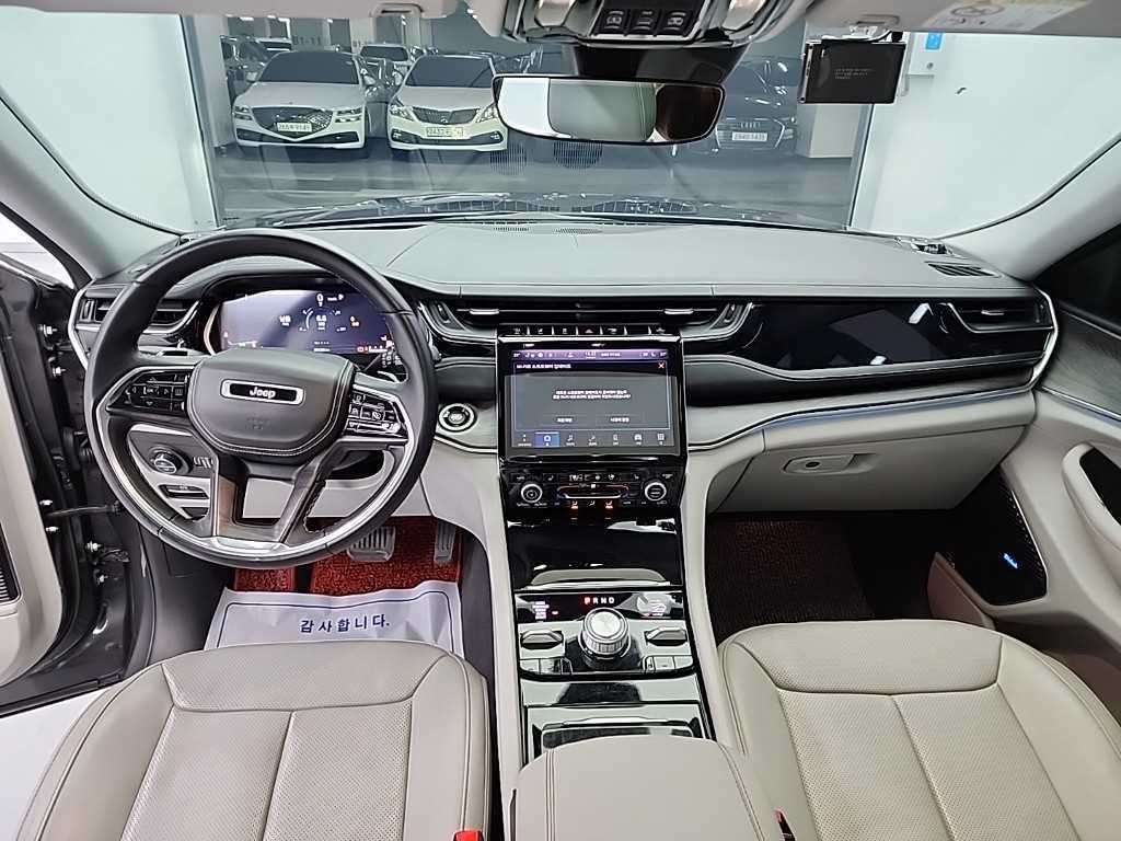 지프 체로키 그랜드 체로키(WL) 3.6 L 오버랜드 이미지 7
