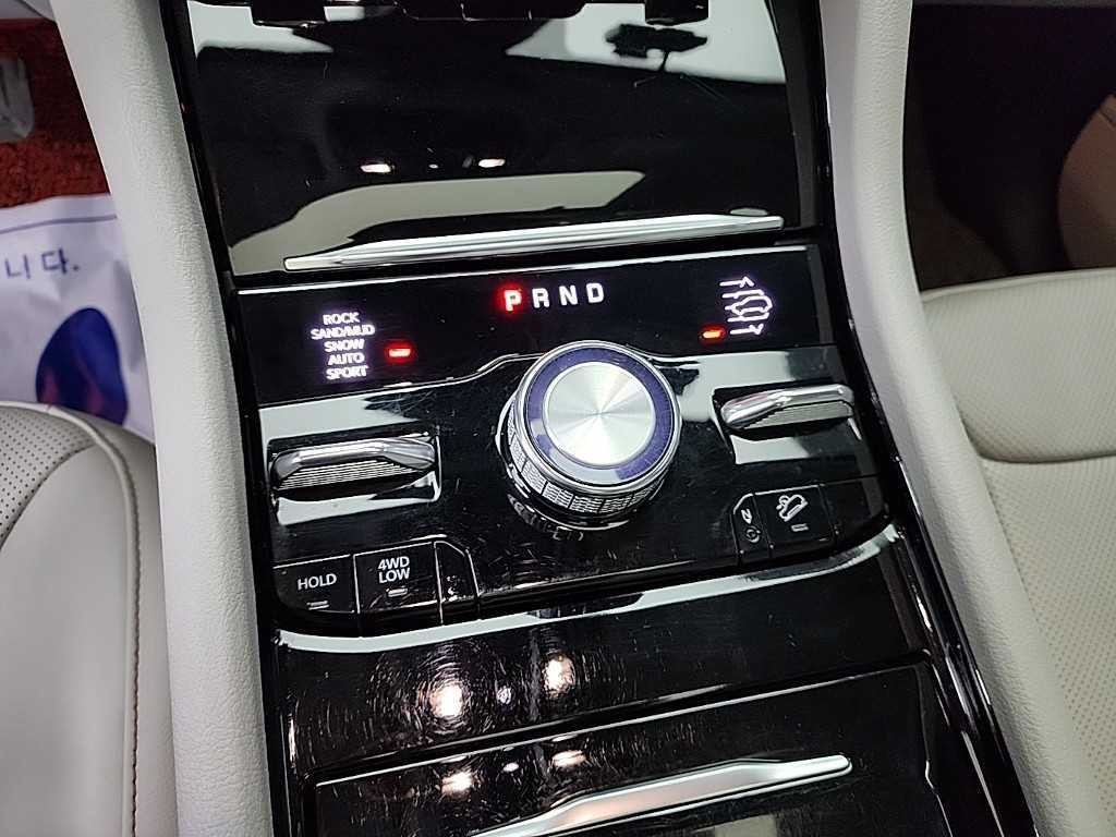 지프 체로키 그랜드 체로키(WL) 3.6 L 오버랜드 이미지 8