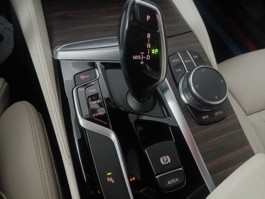 BMW 5시리즈 5시리즈 (G30) 520i M 스포츠 이미지 10