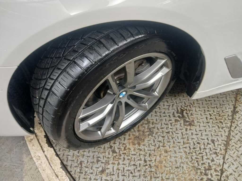 BMW 5시리즈 5시리즈 (G30) 520i M 스포츠 이미지 20