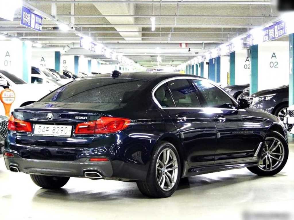 BMW 5시리즈 5시리즈 (G30) 530i xDrive M 스포츠 이미지 4