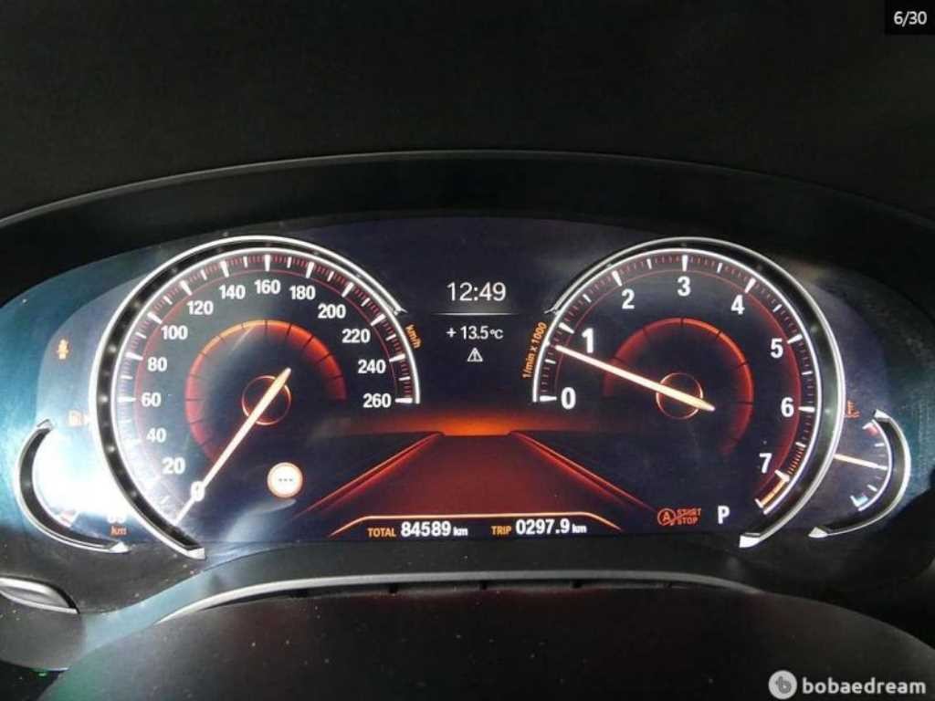 BMW 5시리즈 5시리즈 (G30) 530i xDrive M 스포츠 이미지 8