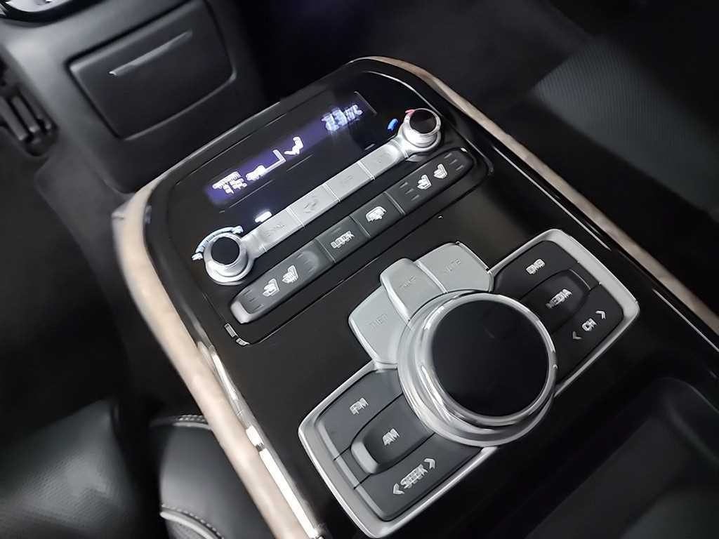 제네시스 G90 3.3 T AWD 프리미엄 럭셔리 이미지 14