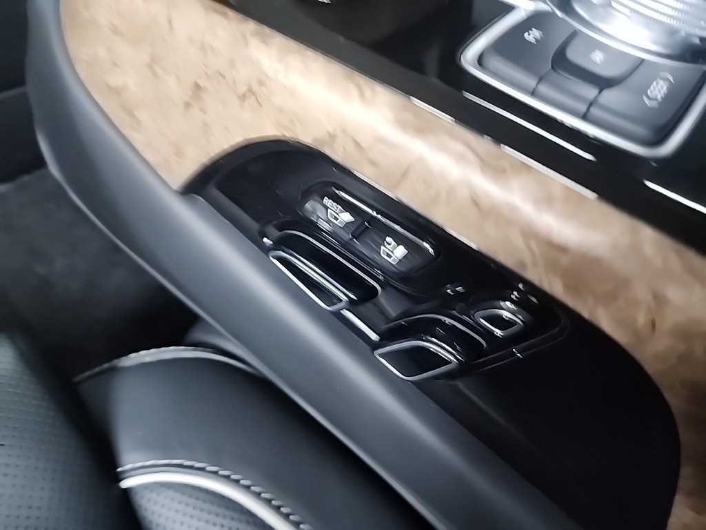 제네시스 G90 3.3 T AWD 프리미엄 럭셔리 이미지 15