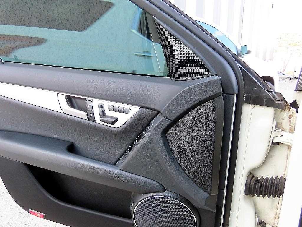 벤츠 C 클래스 C클래스 W204 C200 CGI 아방가르드 이미지 11