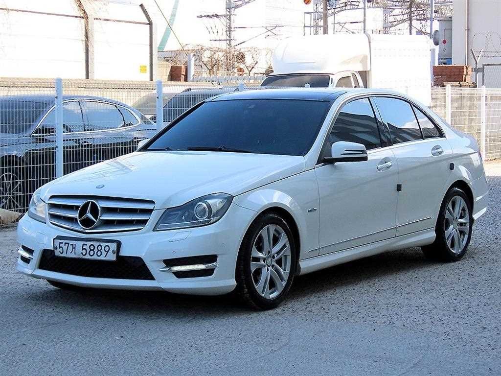 벤츠 C 클래스 C클래스 W204 C200 CGI 아방가르드 이미지 2