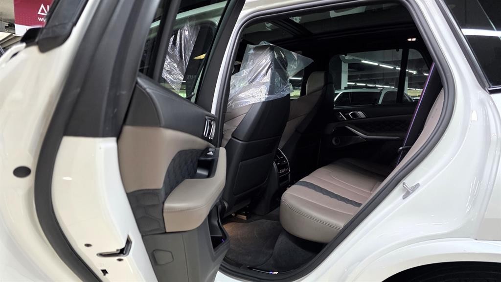 BMW X5M X5M (F95) 4.4 컴페티션 이미지 8