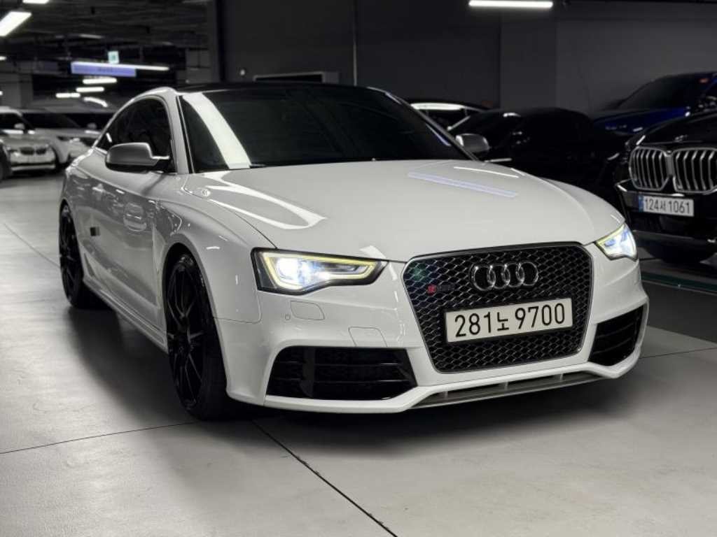 아우디 RS5 4.2 FSI 콰트로 8T3 이미지 2