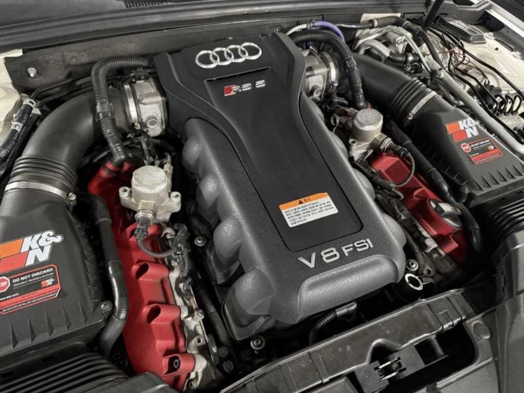 아우디 RS5 4.2 FSI 콰트로 8T3 이미지 6