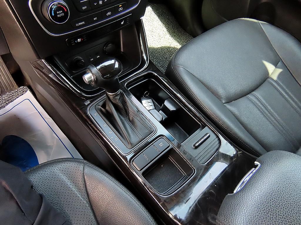 기아 쏘렌토 뉴 쏘렌토 R 4WD 2.0 TLX 스페셜 이미지 10