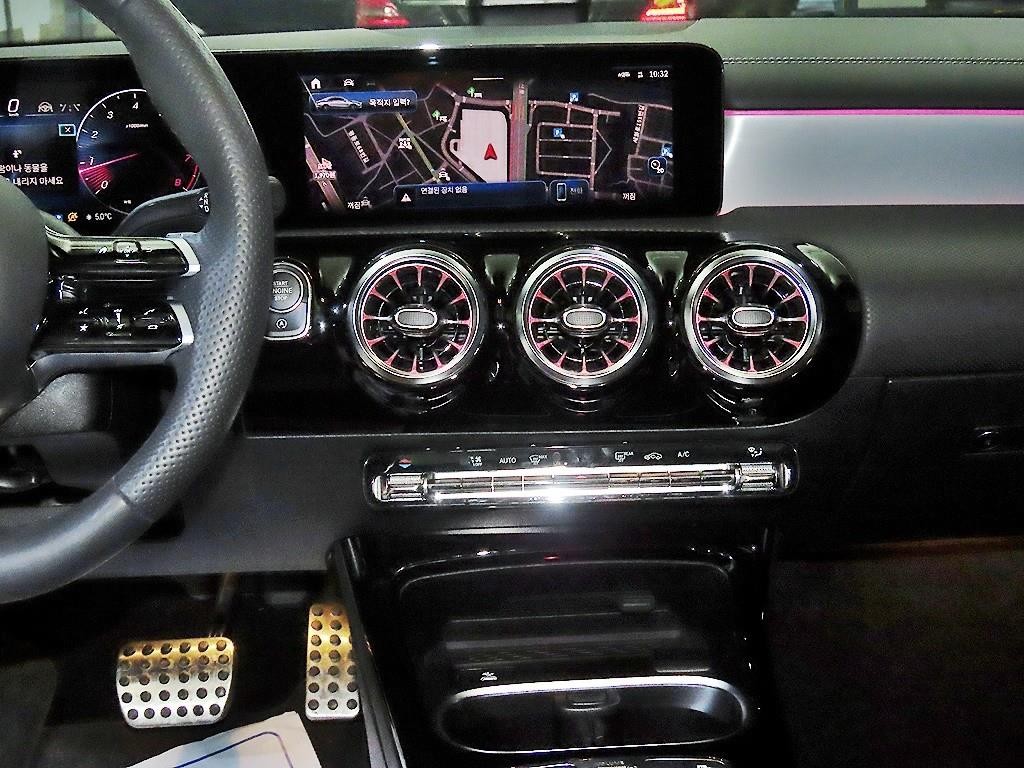 벤츠 CLA 클래스 CLA클래스 C118 CLA 250 4MATIC 이미지 11