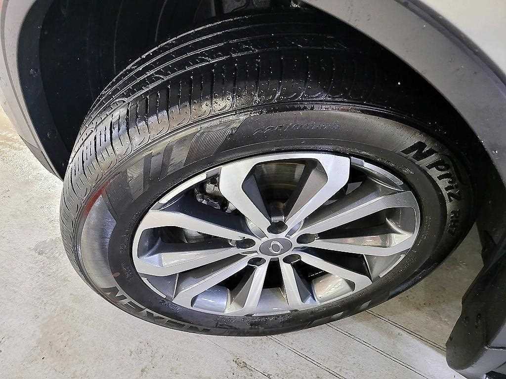 르노코리아(삼성) QM6 더뉴QM6 2.0 LPe LE 시그니처 2WD 이미지 20