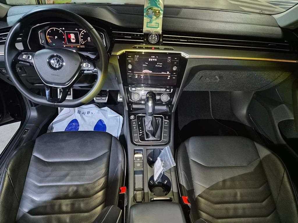 폭스바겐 아테온 2.0 TDI 엘레강스 프레스티지 4모션 이미지 10