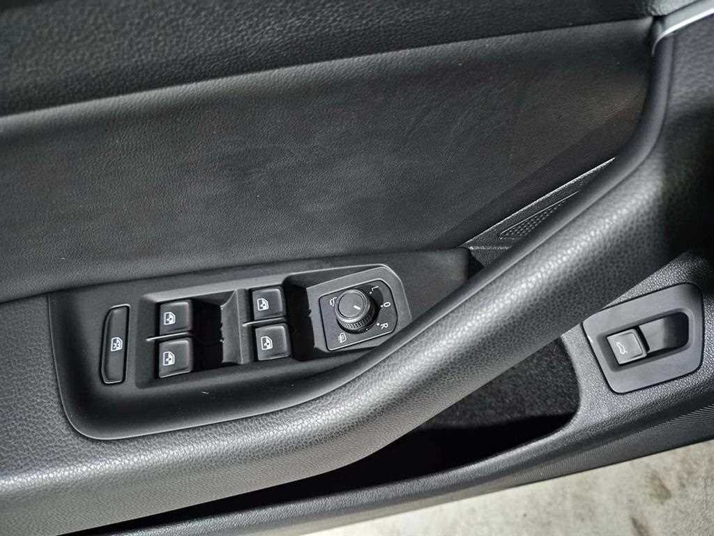 폭스바겐 아테온 2.0 TDI 엘레강스 프레스티지 4모션 이미지 12