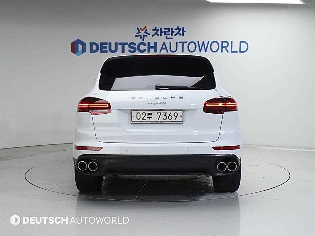포르쉐 카이엔 뉴 카이엔 3.0 디젤 플래티넘 에디션 이미지 4
