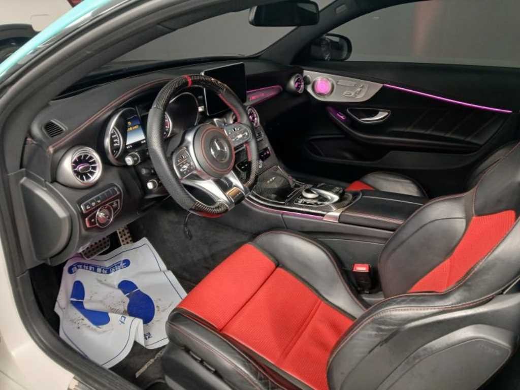 벤츠 C 클래스 C클래스 W205 C63 AMG 쿠페 이미지 6