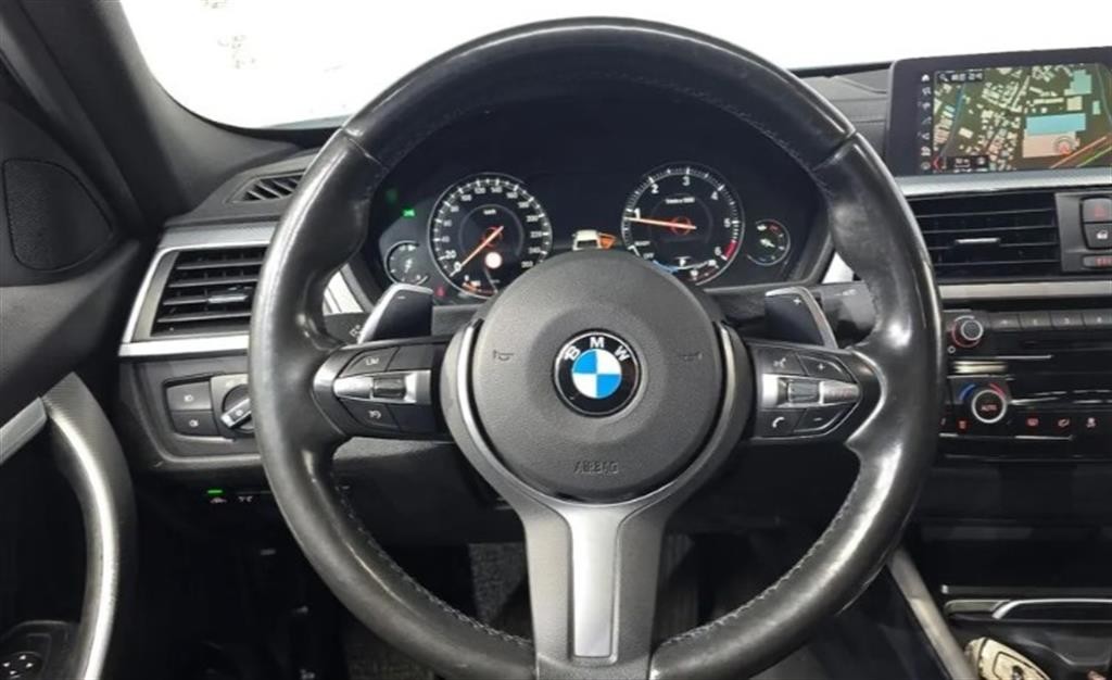 BMW 3시리즈 3시리즈 (F30) 320d M 스포츠 이미지 13