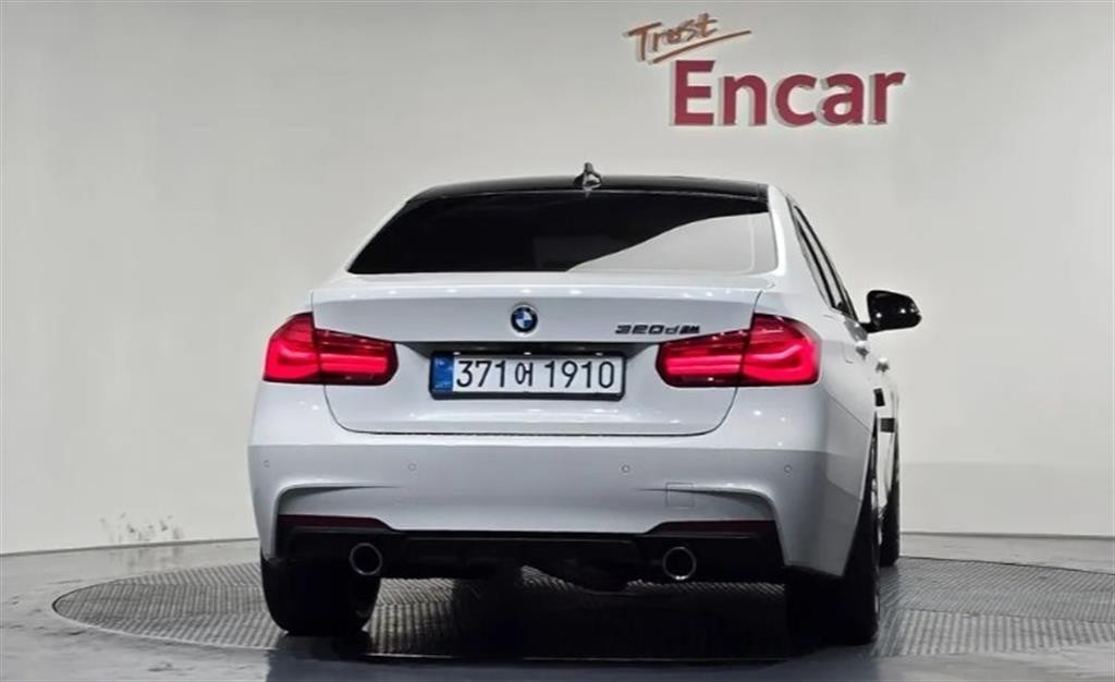 BMW 3시리즈 3시리즈 (F30) 320d M 스포츠 이미지 4