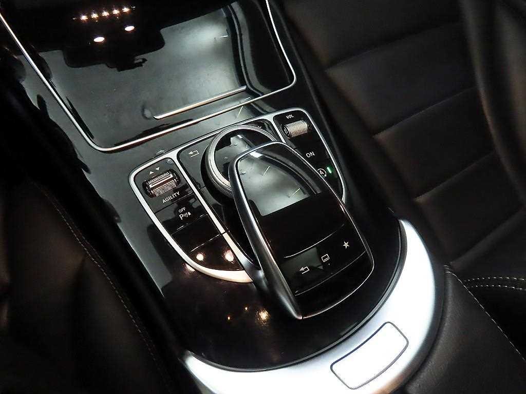 벤츠 C 클래스 C클래스 W205 C200 이미지 15