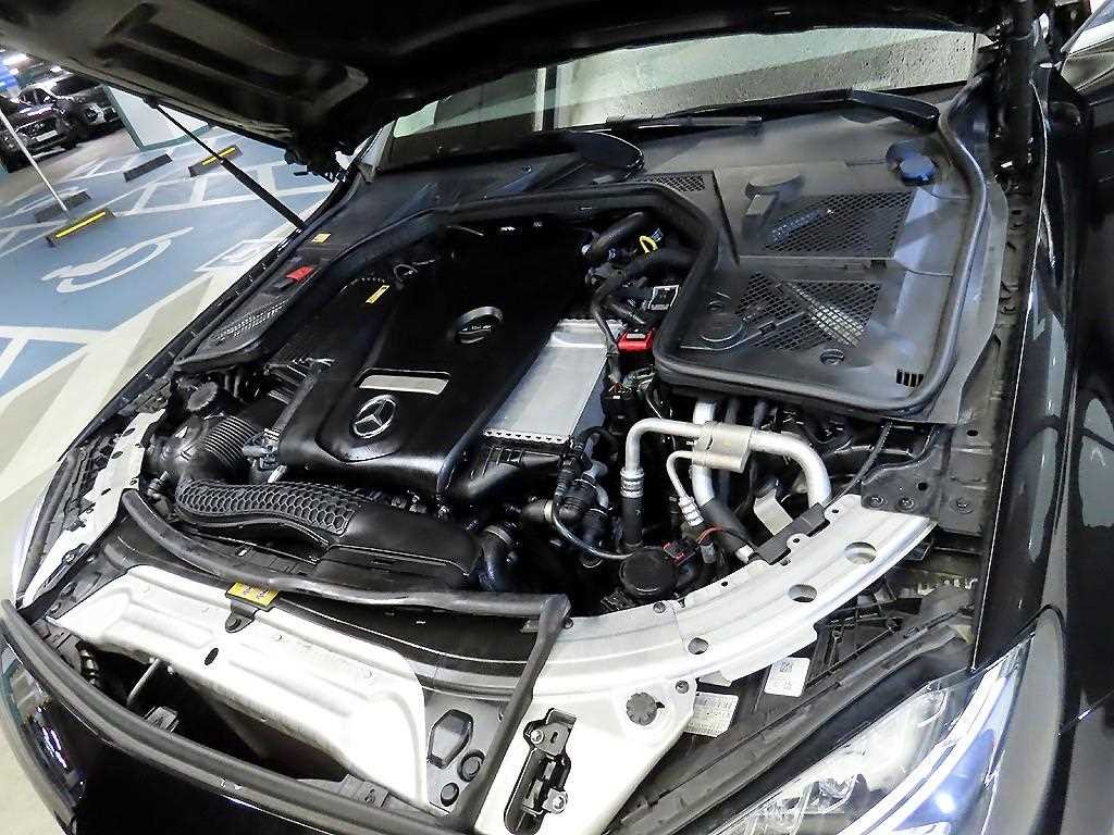 벤츠 C 클래스 C클래스 W205 C200 이미지 19