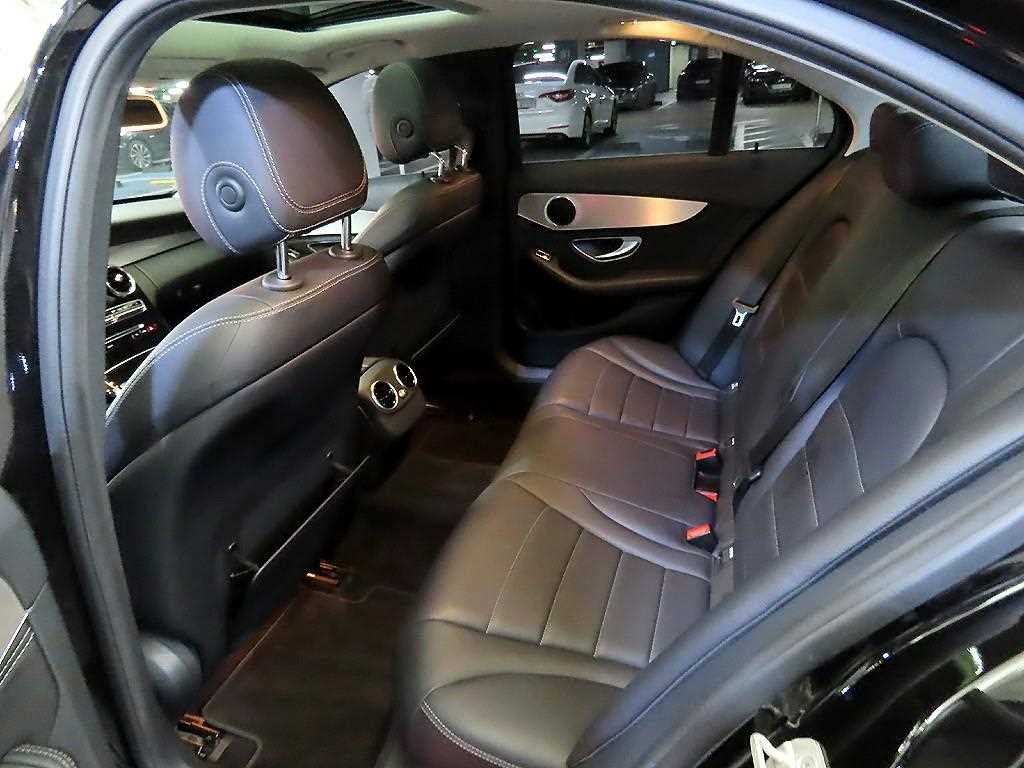 벤츠 C 클래스 C클래스 W205 C200 이미지 7