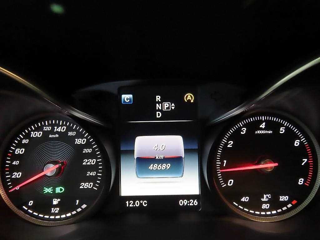 벤츠 C 클래스 C클래스 W205 C200 이미지 9