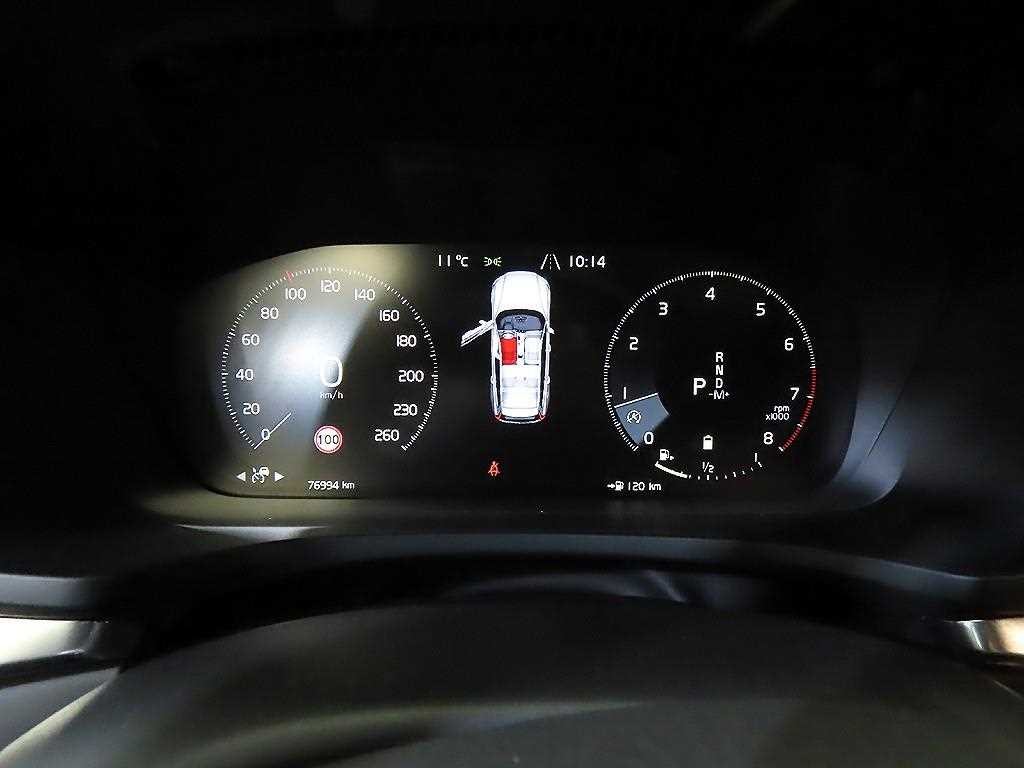 볼보 V60 V60 크로스 컨트리 2세대 2.0 B5 프로 AWD 이미지 9