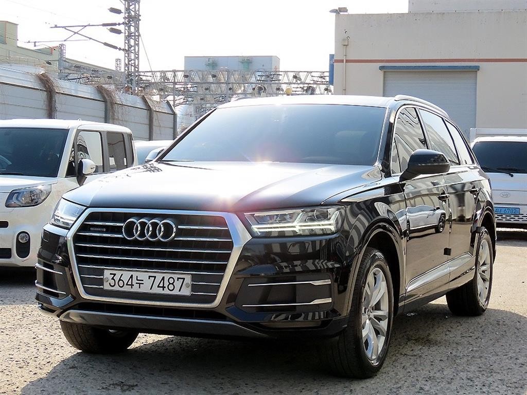 아우디 Q7 Q7 (4M) 45 TFSI 콰트로 이미지 2