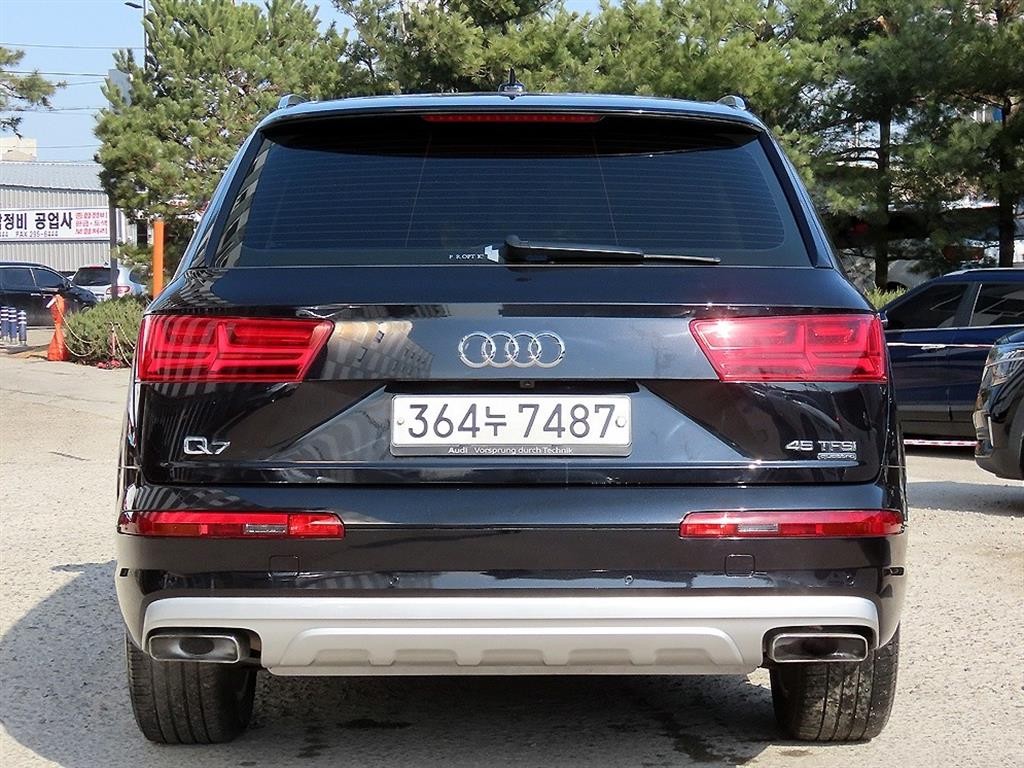 아우디 Q7 Q7 (4M) 45 TFSI 콰트로 이미지 4