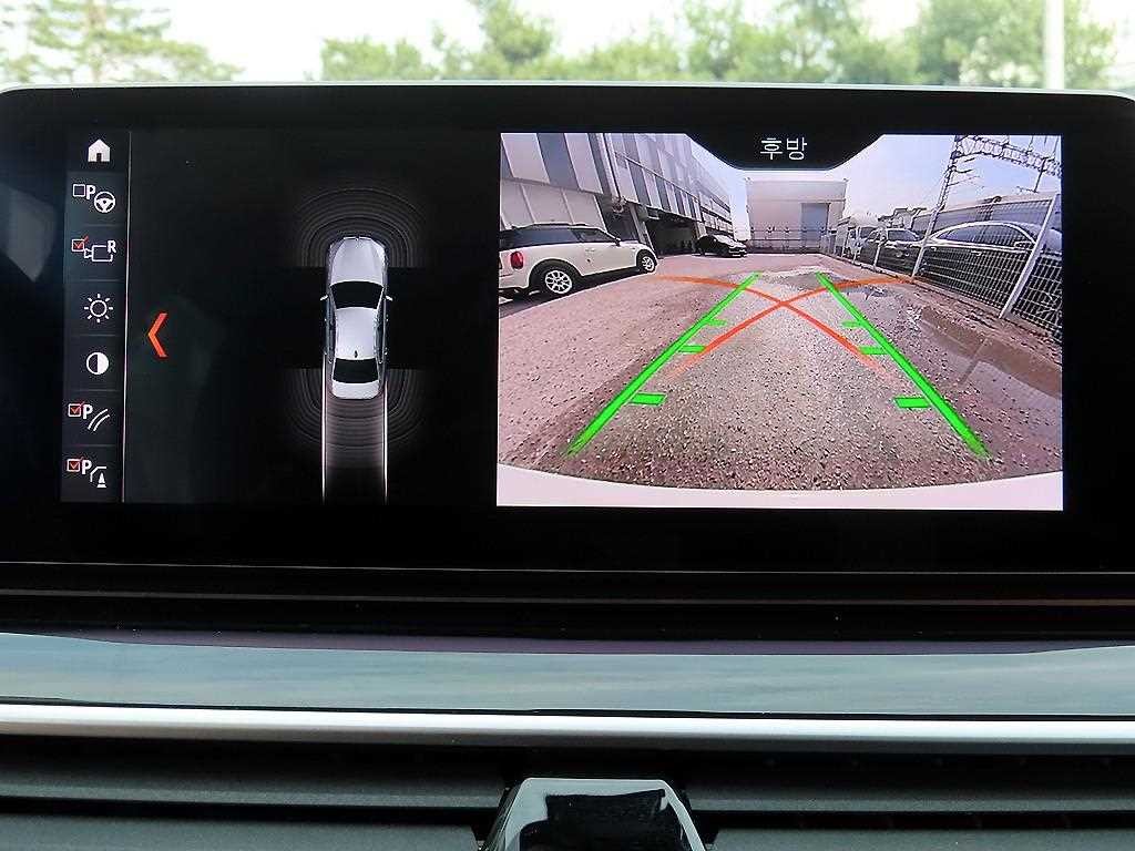 BMW 5시리즈 5시리즈 (G30) 520i 럭셔리 이미지 14