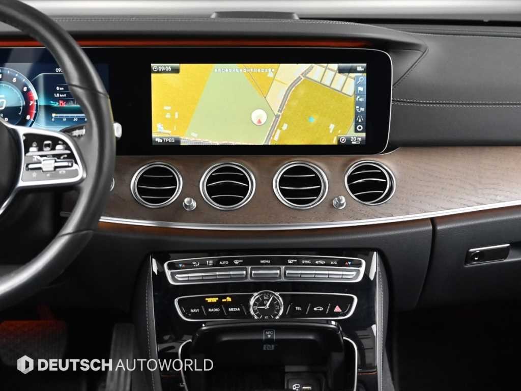 벤츠 E 클래스 E-클래스 W213 E300 4MATIC 익스클루시브 이미지 14